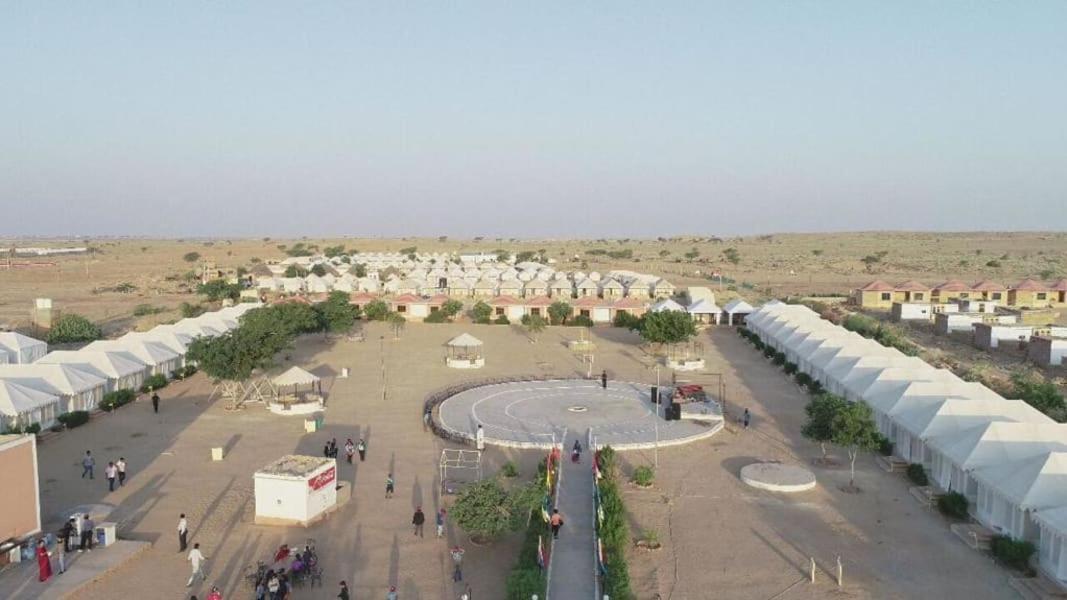Golden Sandstone Hotel Desert Safari Camp Jaisalmer Εξωτερικό φωτογραφία