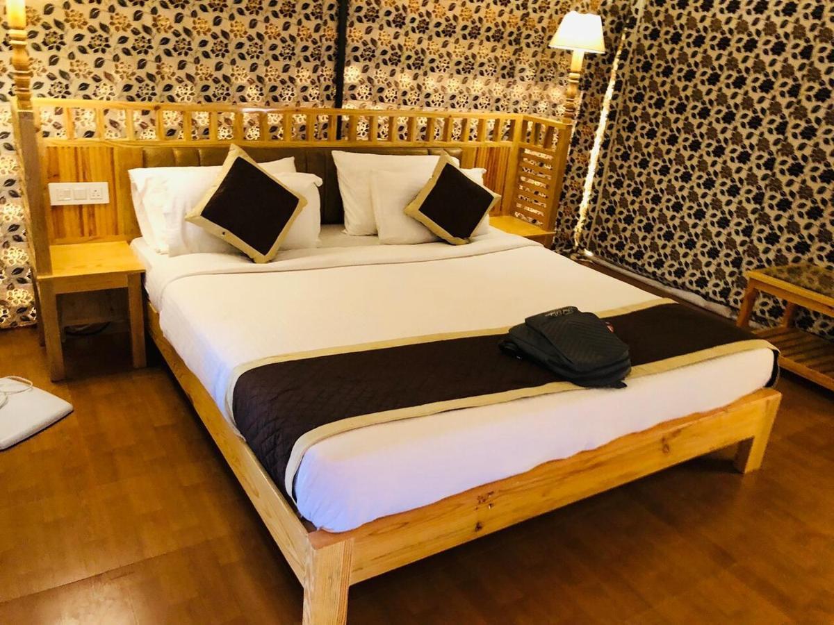 Golden Sandstone Hotel Desert Safari Camp Jaisalmer Εξωτερικό φωτογραφία