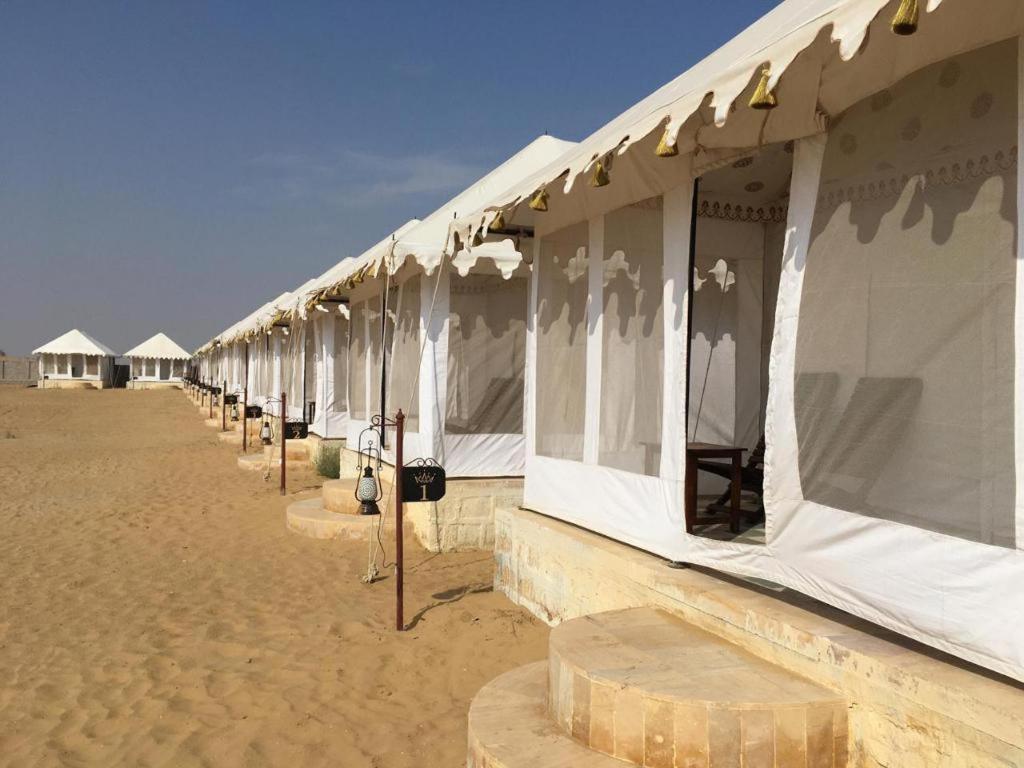 Golden Sandstone Hotel Desert Safari Camp Jaisalmer Εξωτερικό φωτογραφία