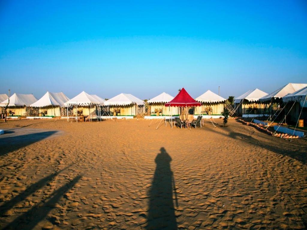 Golden Sandstone Hotel Desert Safari Camp Jaisalmer Εξωτερικό φωτογραφία