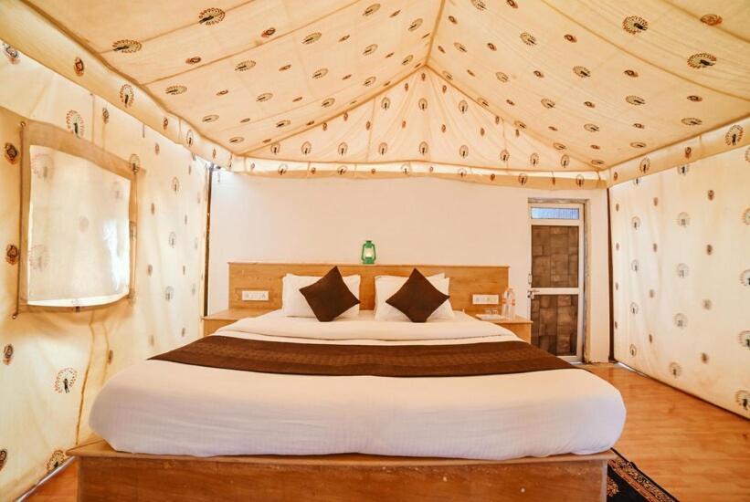 Golden Sandstone Hotel Desert Safari Camp Jaisalmer Εξωτερικό φωτογραφία